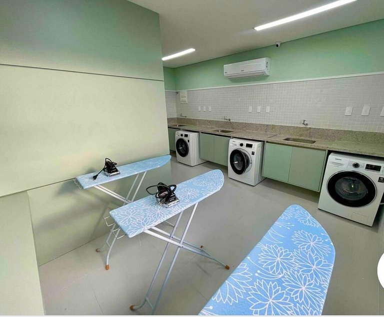 CA101 Studio Balanço do Mar & Rooftop by VLV Stays