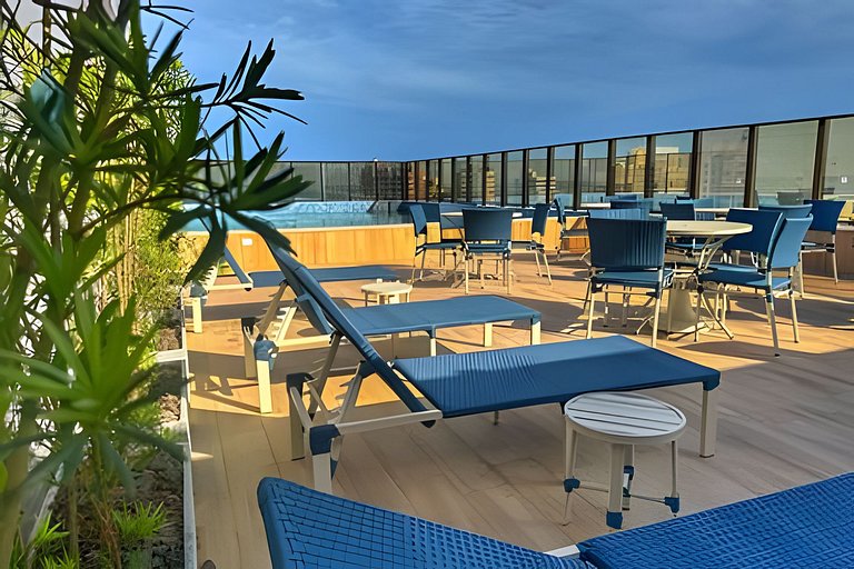 SC530 Studio com varanda e vista mar by VLV Stays