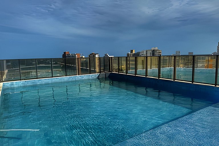 SC530 Studio com varanda e vista mar by VLV Stays