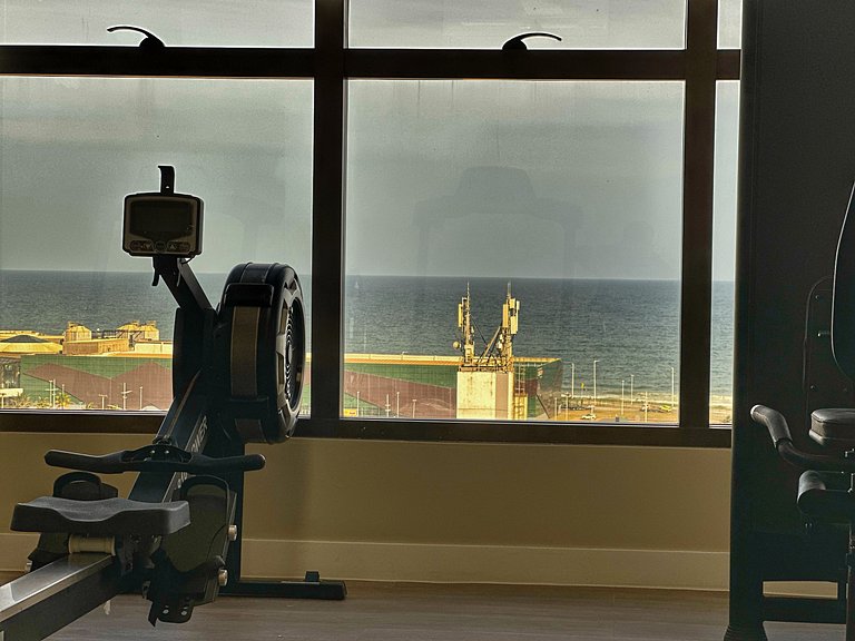 SC530 Studio com varanda e vista mar by VLV Stays