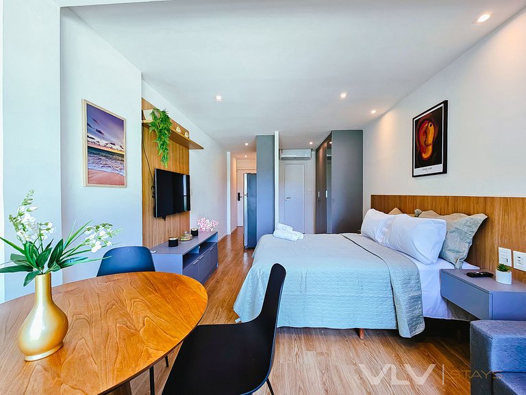 ART429 Studio Vista Livre c/ garagem by VLV Stays