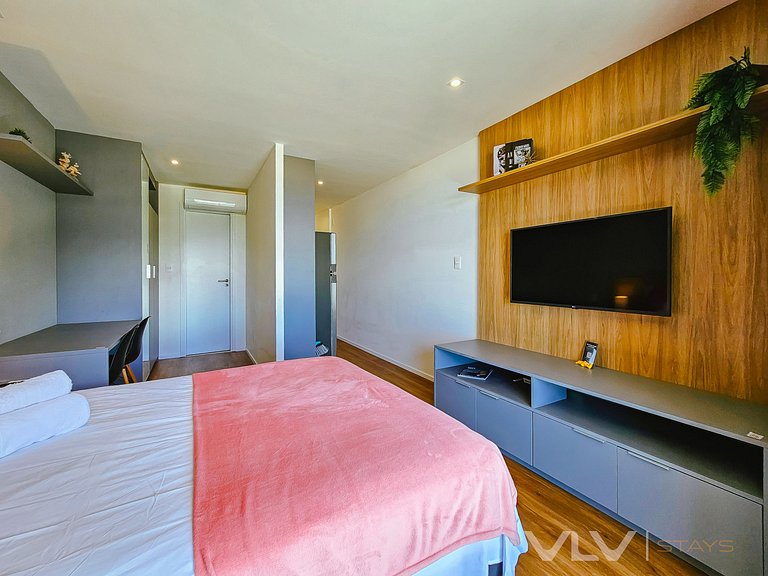 ART937 Complete Perfect studio by VLV Stays