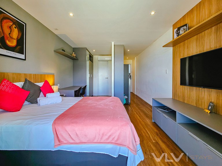 ART937 Complete Perfect studio by VLV Stays