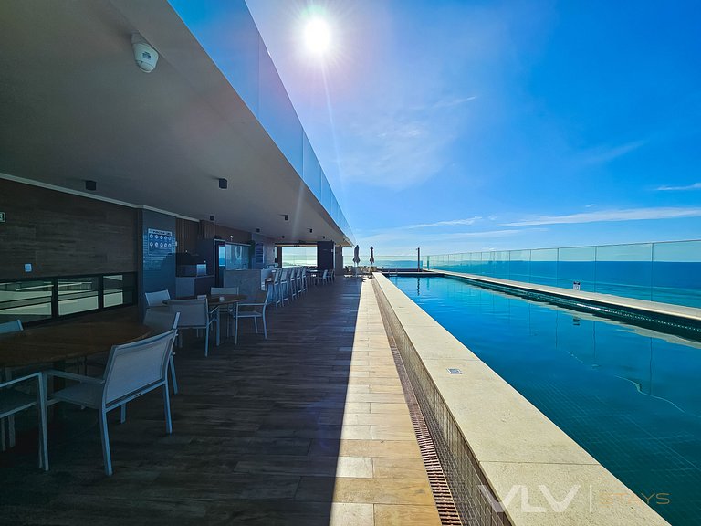 SM204 Excelent 2 bedrooms w/ parking by VLV Stays