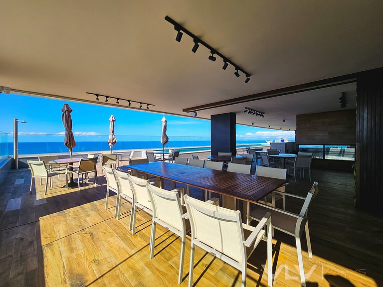 SM204 Excelent 2 bedrooms w/ parking by VLV Stays