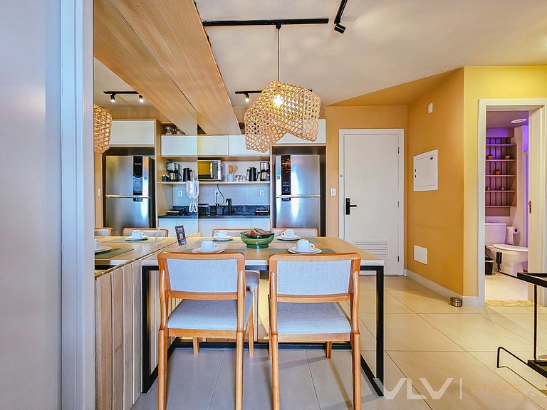 SM204 Excelent 2 bedrooms w/ parking by VLV Stays