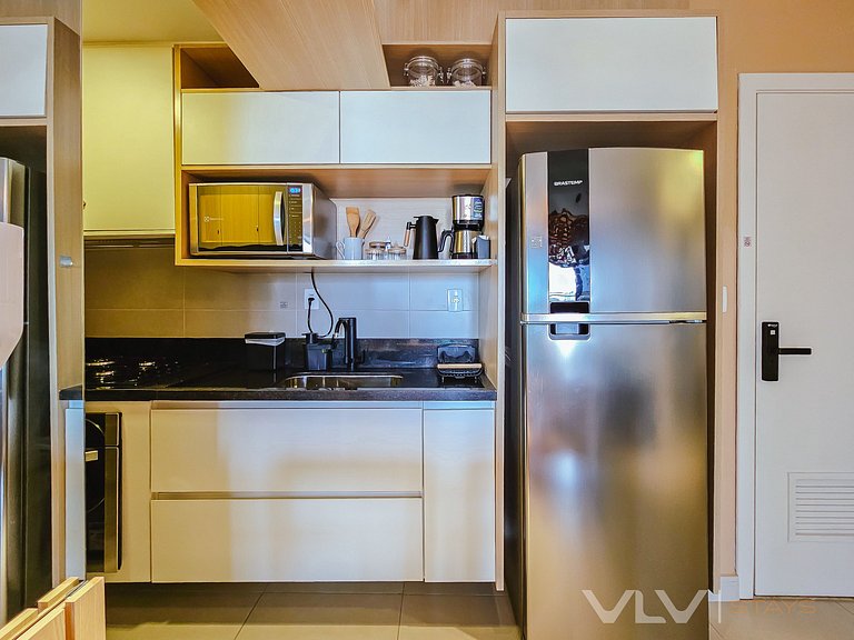 SM204 Excelent 2 bedrooms w/ parking by VLV Stays