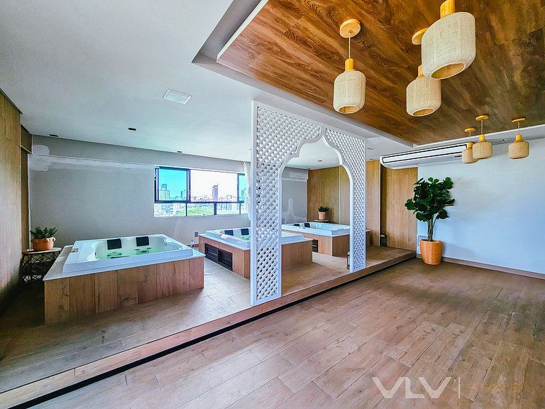 ART840 Seafront building+Gym+Rooftop by VLV Stays