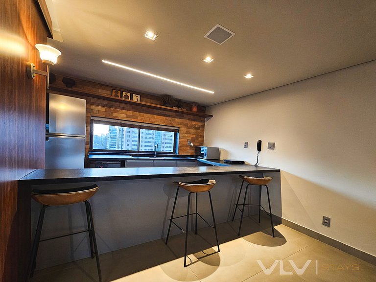 ART440 Studio com vista parcial do mar by VLV Stays