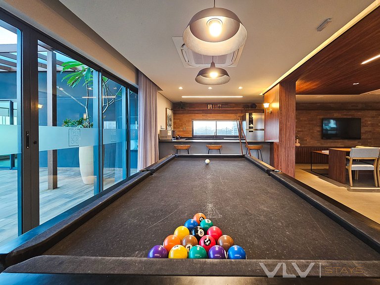 ART937 Complete Perfect studio by VLV Stays