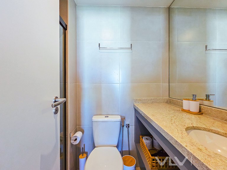 ART921 Perfect with parking by VLV Stays