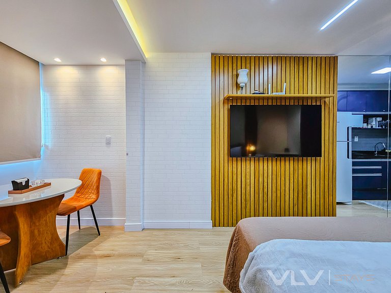 ART127 Stylish Studio with Panoramic Rooftop Pool