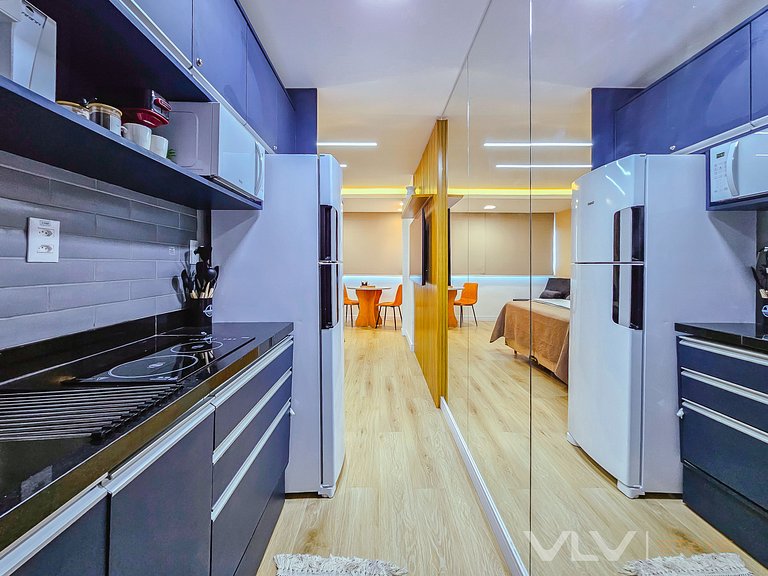 ART127 Stylish Studio w/ Rooftop Pool by VLV Stays