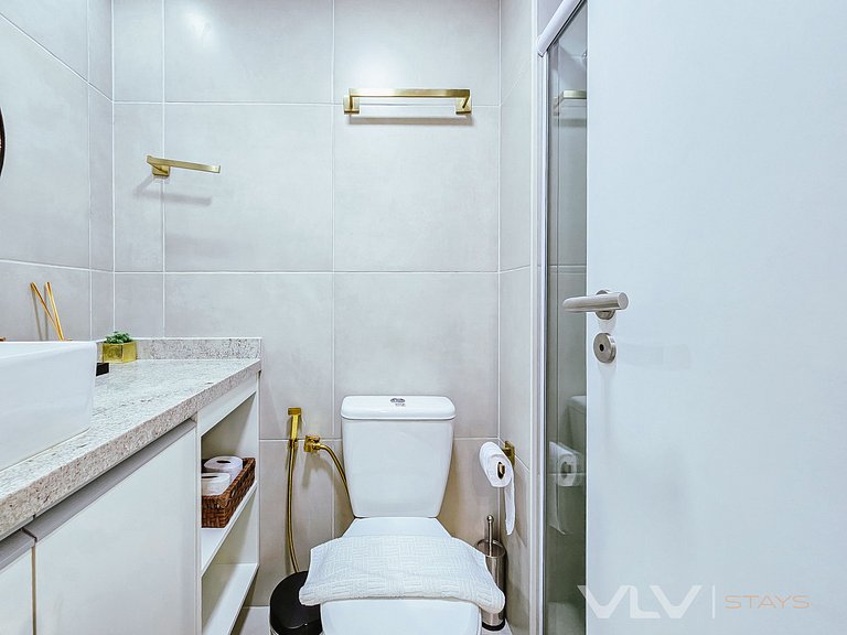 ART127 Stylish Studio with Panoramic Rooftop Pool