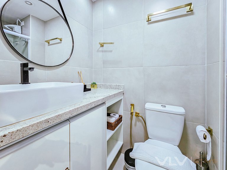 ART127 Stylish Studio with Panoramic Rooftop Pool