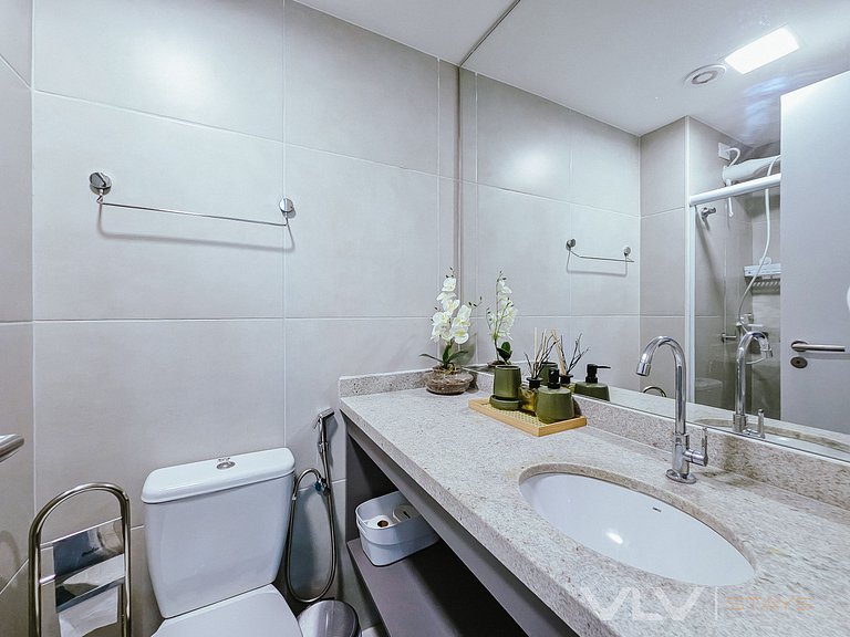 ART623 Studio Moderno c/ garagem by VLV Stays