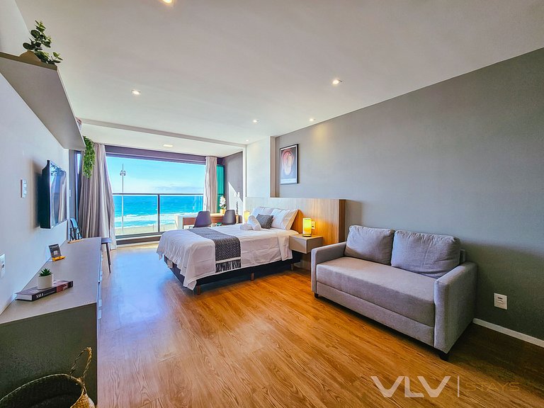 ART214 Beach Front by VLV Stays