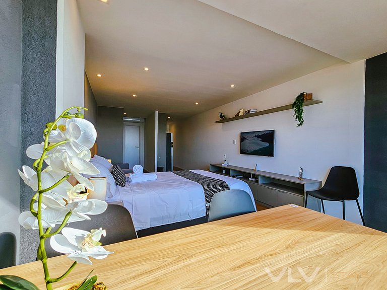ART214 Beach Front by VLV Stays