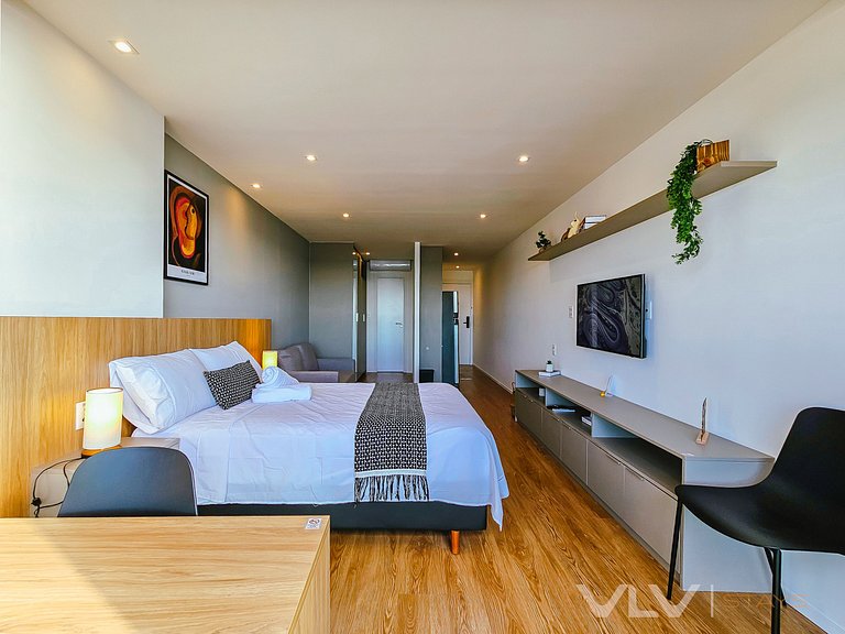 ART214 Beach Front by VLV Stays