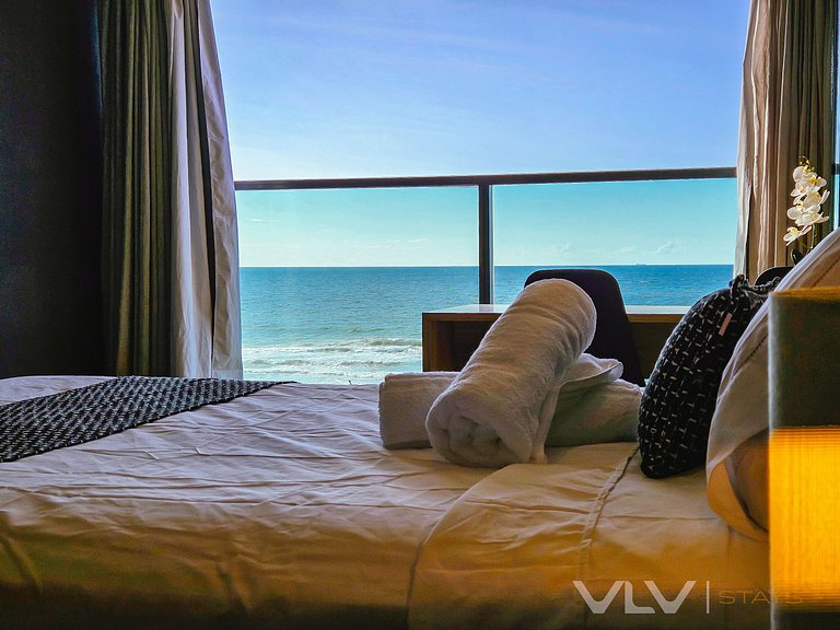 ART214 Vista Mar Frontal by VLV Stays