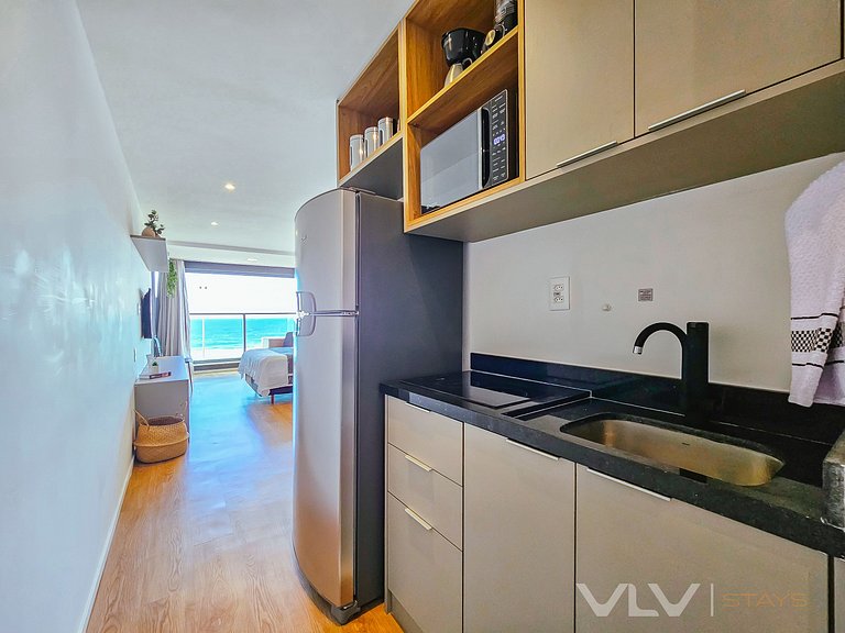 ART214 Vista Mar Frontal by VLV Stays
