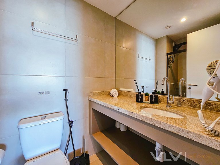 ART214 Vista Mar Frontal by VLV Stays