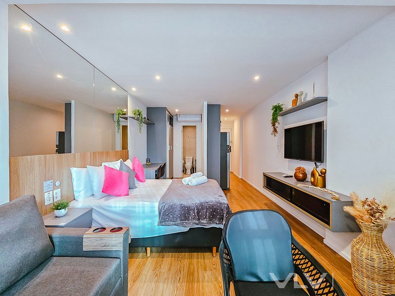 ART632 Studio no melhor rooftop by VLV Stays