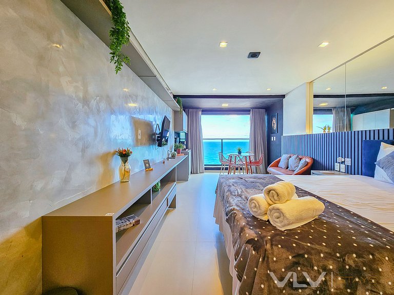 ART1004 Beach front perfect studio