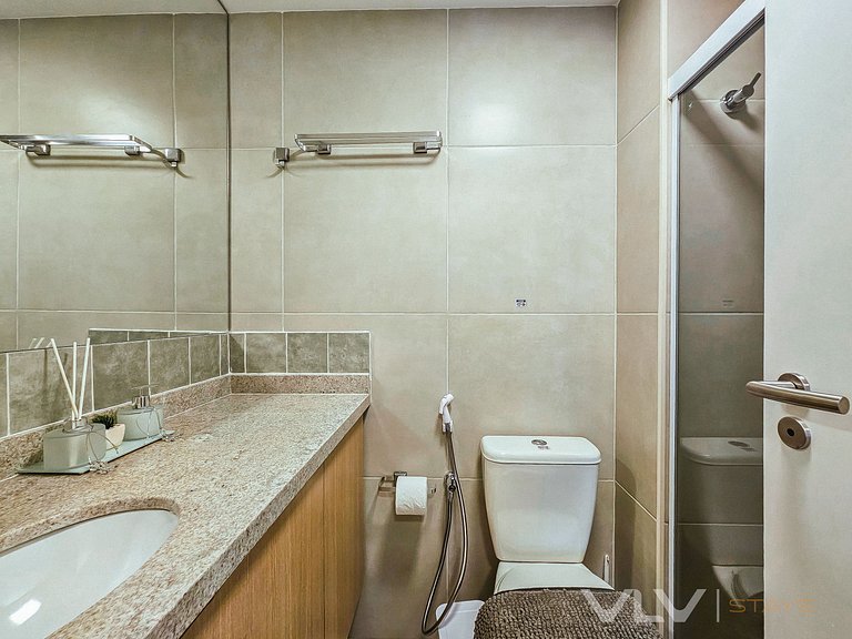 ART529 Modern and cozy by VLV Stays