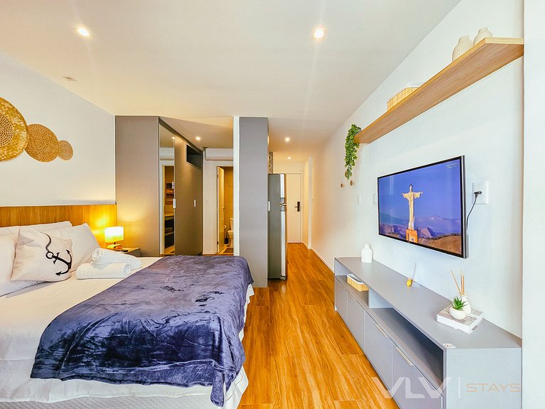 ART221 Stunning Studio w/parking by VLV Stays