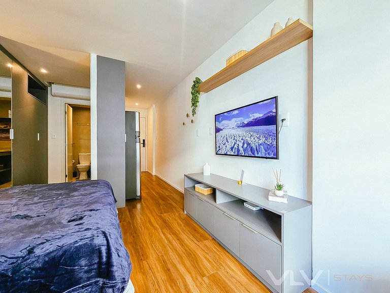 ART221 Stunning Studio w/parking by VLV Stays