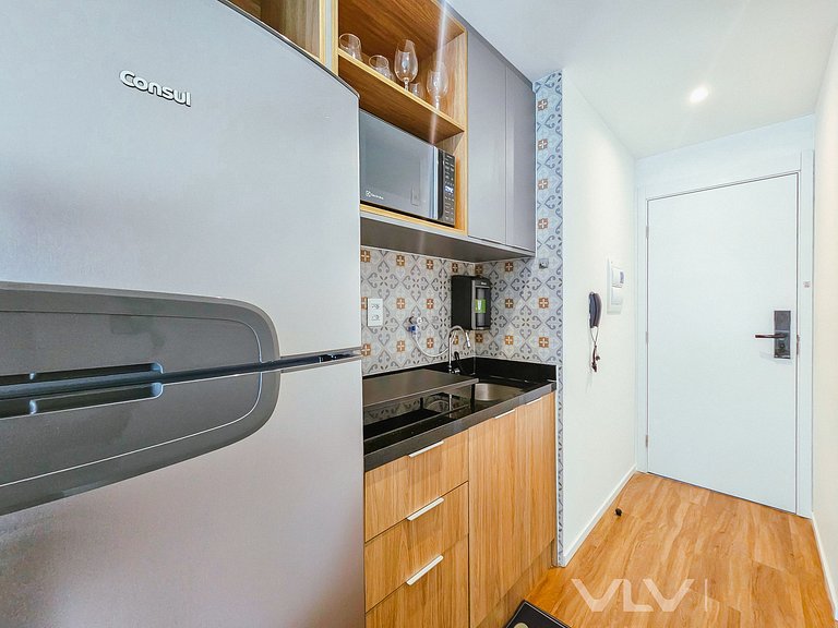 ART221 Stunning Studio w/parking by VLV Stays