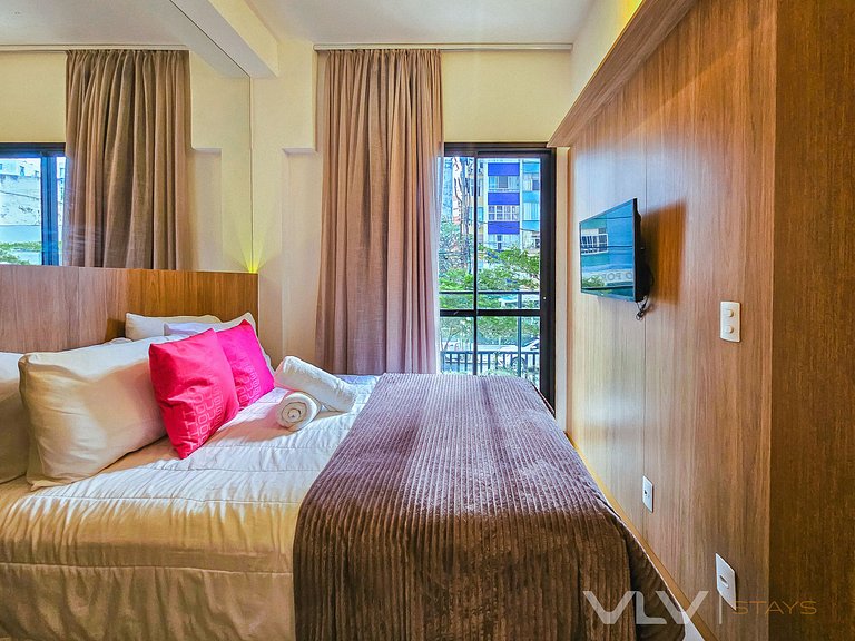 PP002 5´ from Porto da Barra Beach by VLV Stays