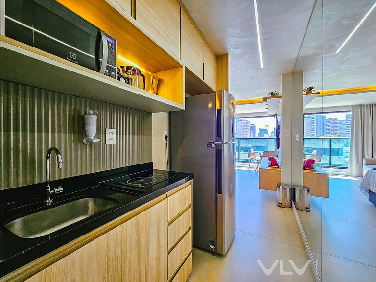 ART238 Well decorated w/parking by VLV Stays