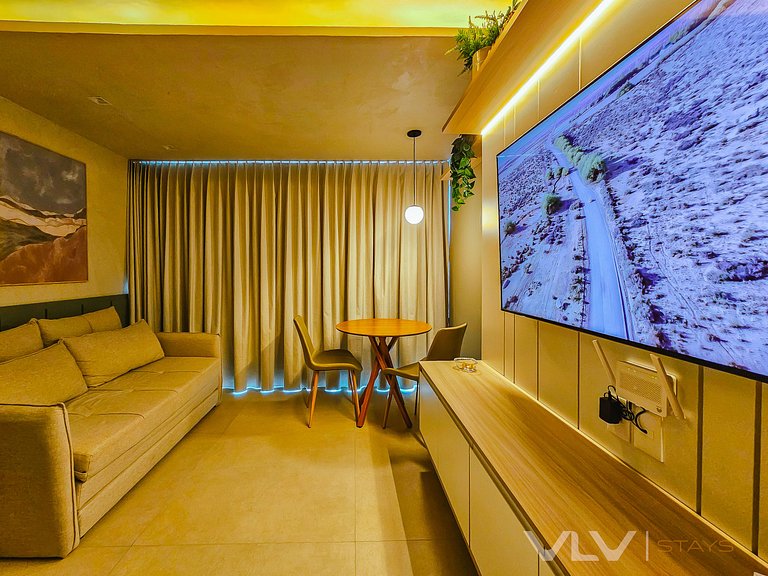 ART238 Well decorated w/parking by VLV Stays