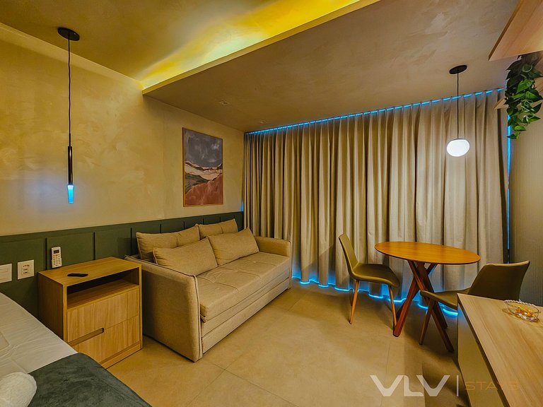 ART238 Well decorated w/parking by VLV Stays