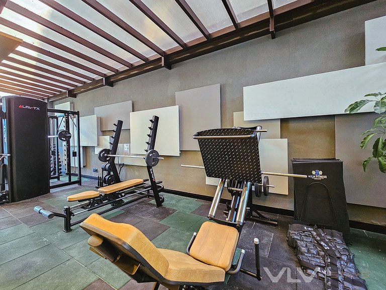 Spot102 Studio + Free Beach Club by VLV Stays