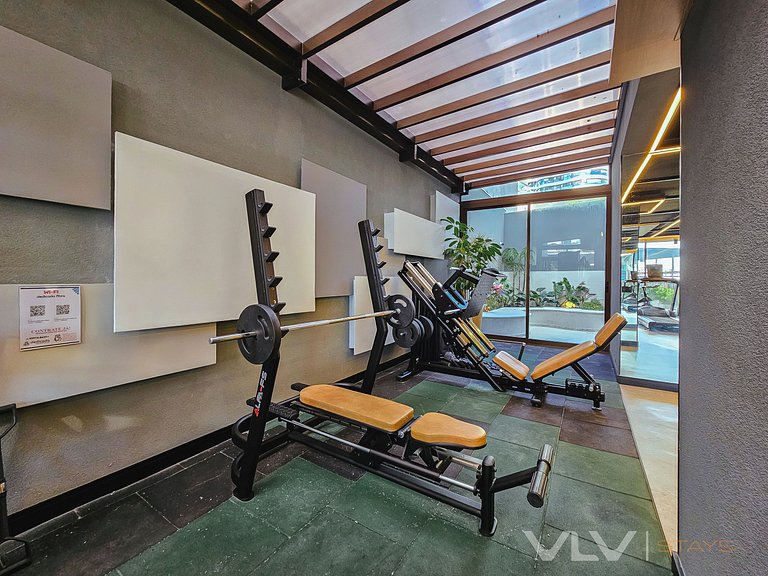 Spot605 Studio w/ a sea view balcony by VLV Stays