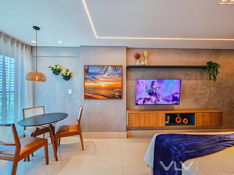 ART524 Very well decorated by VLV Stays