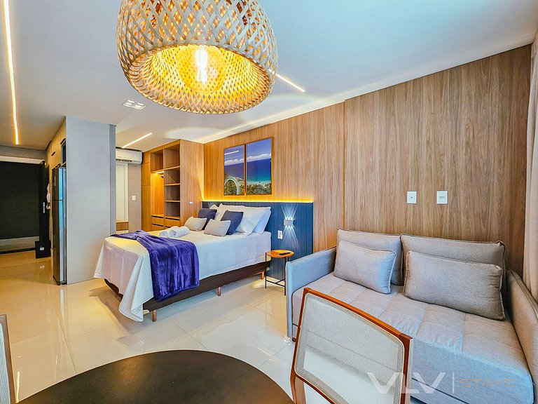 ART524 Very well decorated by VLV Stays