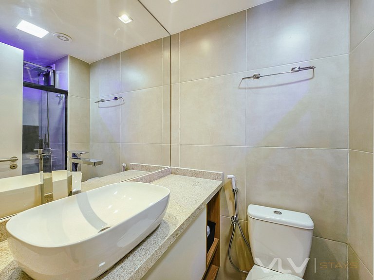 ART524 Very well decorated by VLV Stays