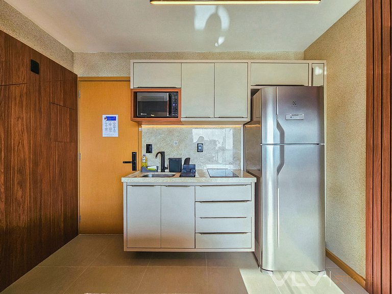 Spot102 Studio + Free Beach Club by VLV Stays