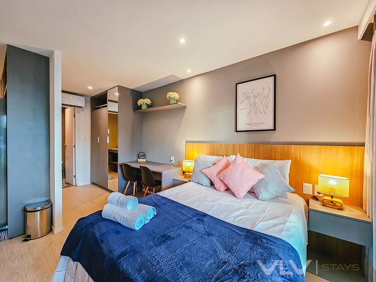 ART922 Studio and heated pool by VLV Stays