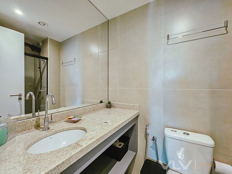 ART922 Studio and heated pool by VLV Stays