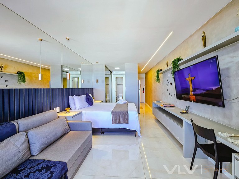 ART402 Incredible Studio by VLV Stays