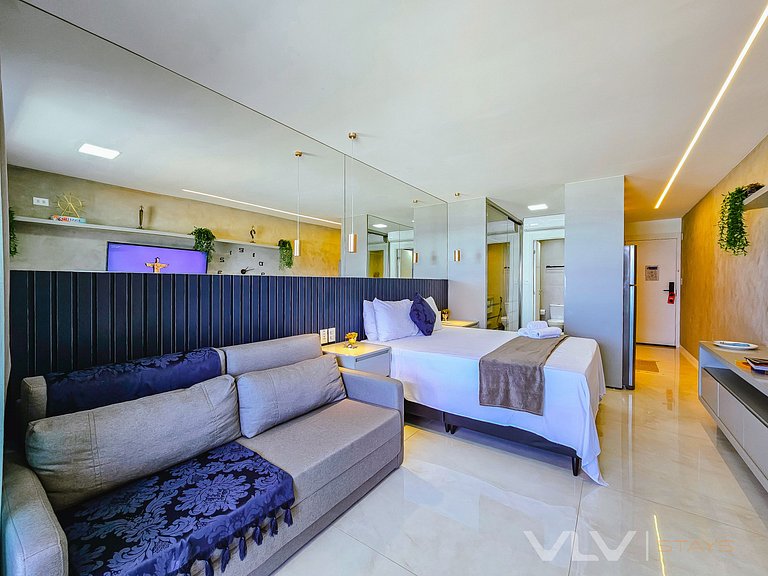 ART402 Incredible Studio by VLV Stays