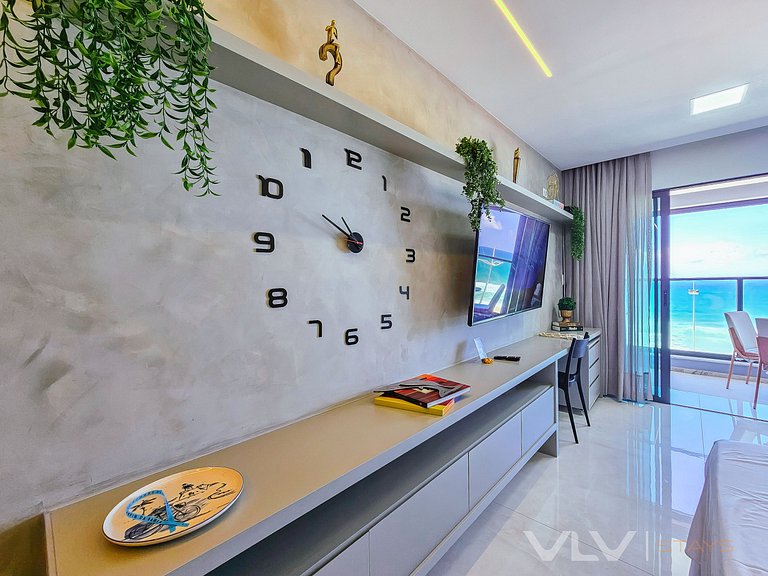 ART402 Studio with Kitchen and Incredible Rooftop