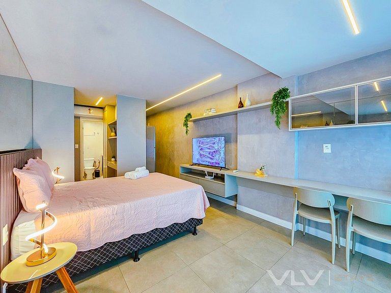 ART219 Beautiful studio w/parking by VLV Stays