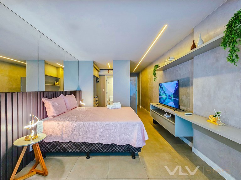 ART219 Beautiful studio w/parking by VLV Stays