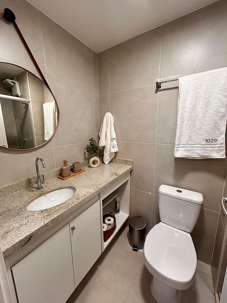 ART1029 Spacious and Budget-Friendly Studio by VLV Stays